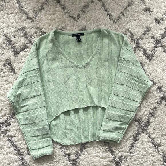 Forever 21 Sweater - Picture 1 of 2
